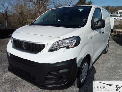 Peugeot Expert Furgone BlueHDi 95 PL-TN Furgone Premium Standard nuova a Castel Madama