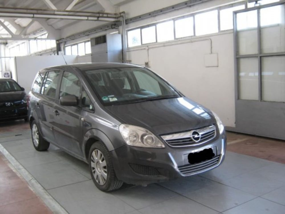 Opel Zafira usata a Ascoli Piceno