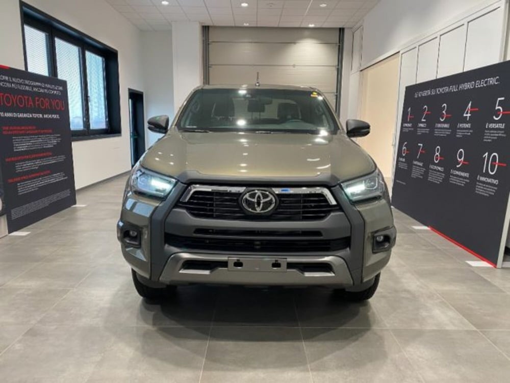 Toyota Hilux nuova a Cuneo (2)