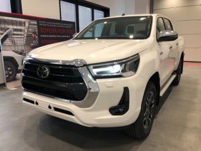 Toyota Hilux 2.D-4D 4WD porte Double Cab Executive  nuova a Cuneo