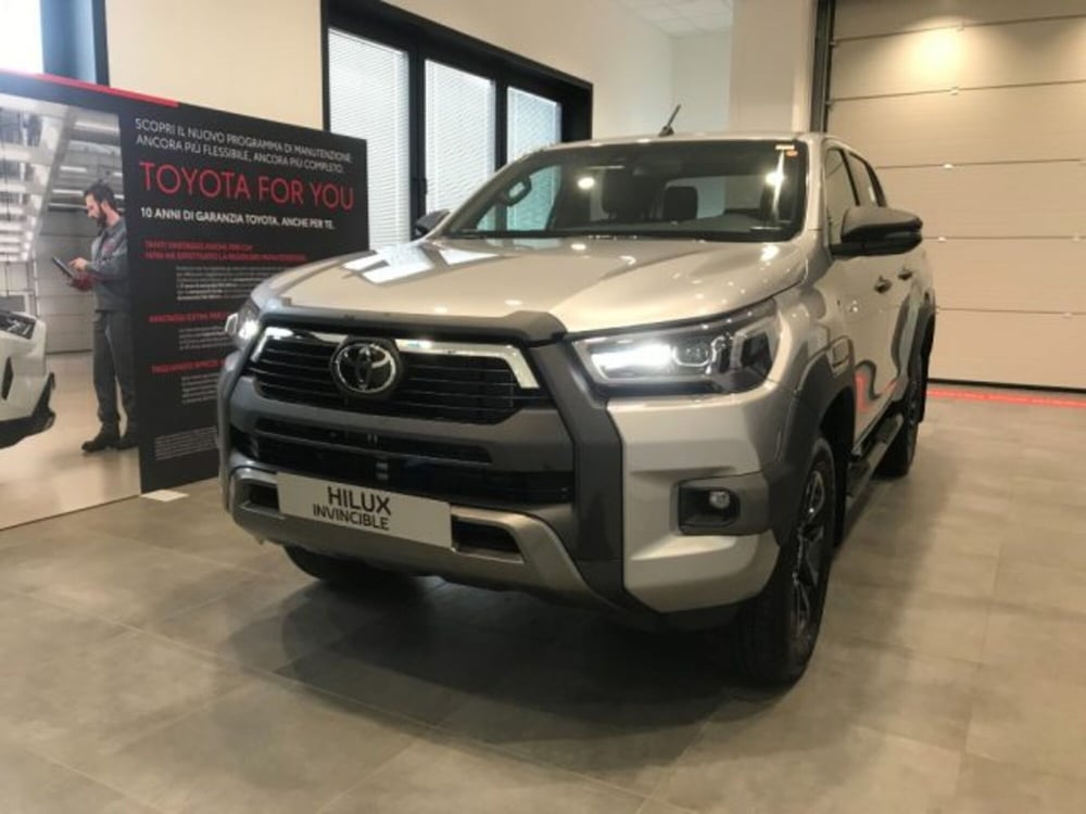 Toyota Hilux nuova a Cuneo