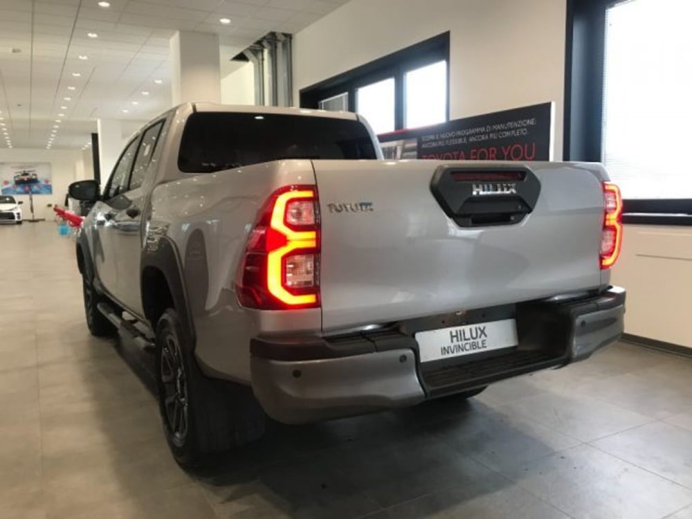 Toyota Hilux nuova a Cuneo (4)