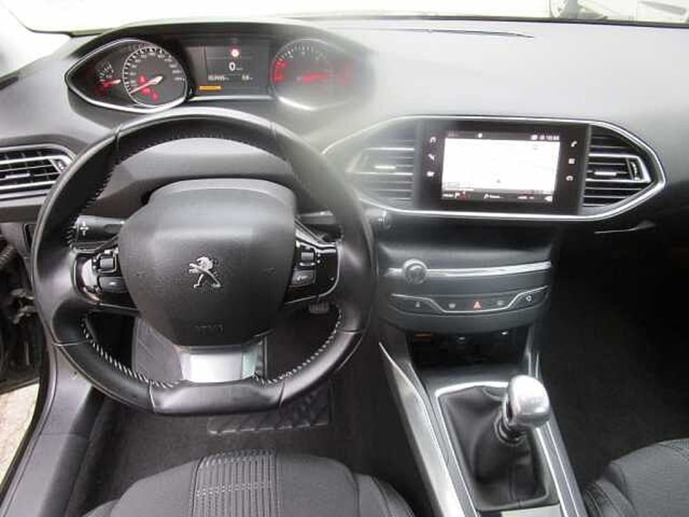 Peugeot 308 usata a Roma (10)