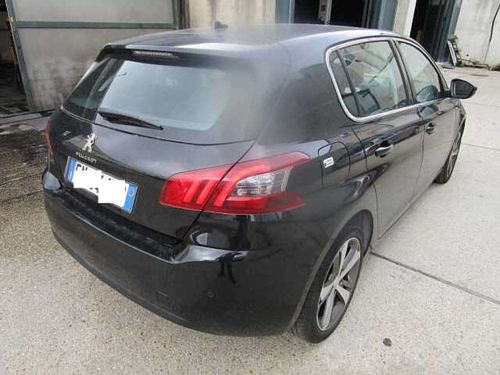 Peugeot 308 usata a Roma (3)