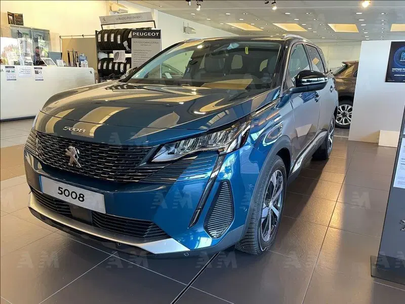 Peugeot 5008 nuova a Treviso