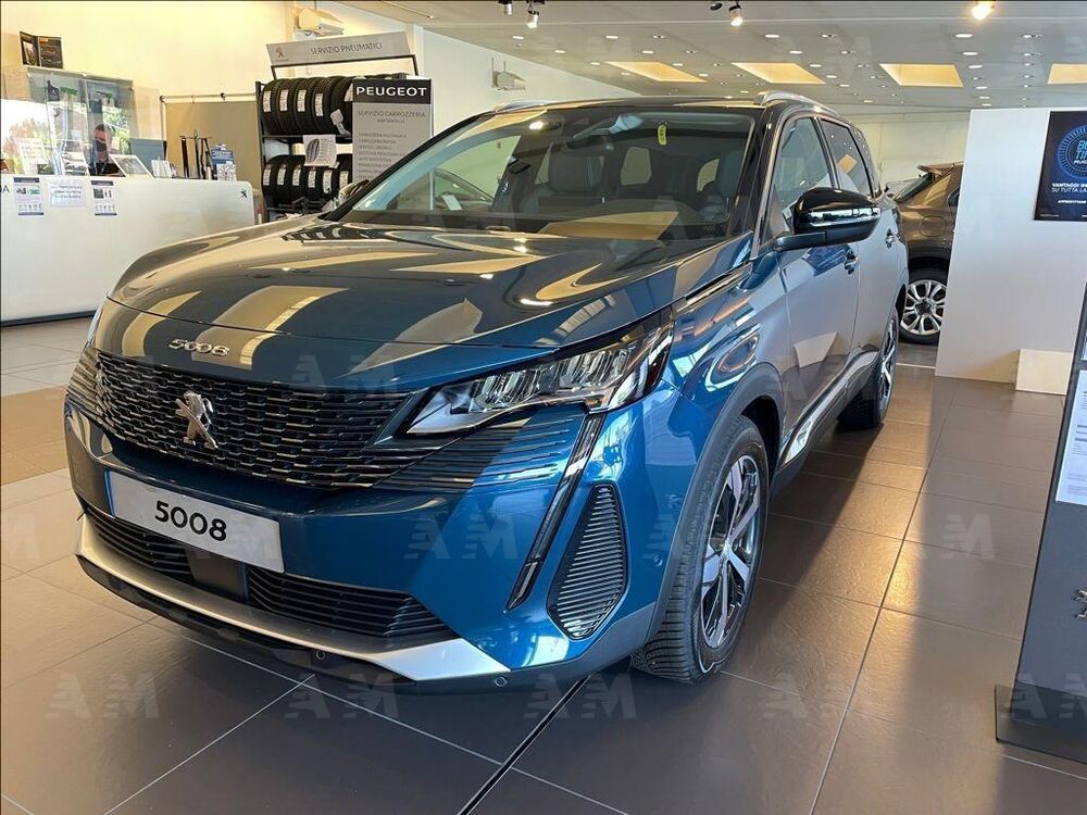 Peugeot 5008 nuova a Treviso