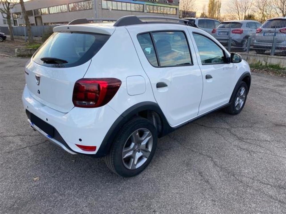 Dacia Sandero usata a Bologna (3)