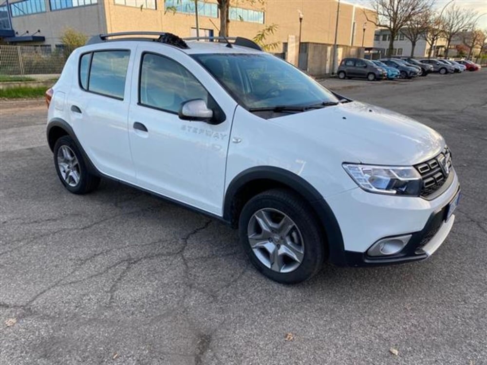 Dacia Sandero usata a Bologna (5)