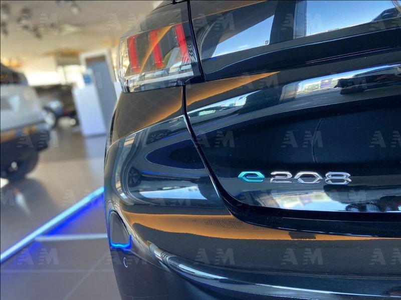 Peugeot 208 nuova a Treviso (5)