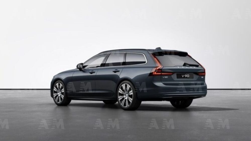 Volvo V90 nuova a Modena (4)