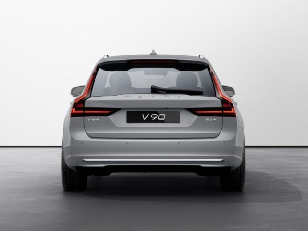 Volvo V90 nuova a Modena (4)