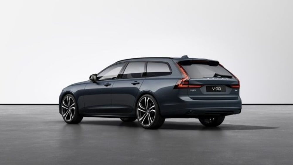 Volvo V90 nuova a Modena (4)