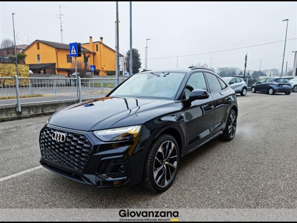 Audi Q5 Sportback nuova a Mantova (2)