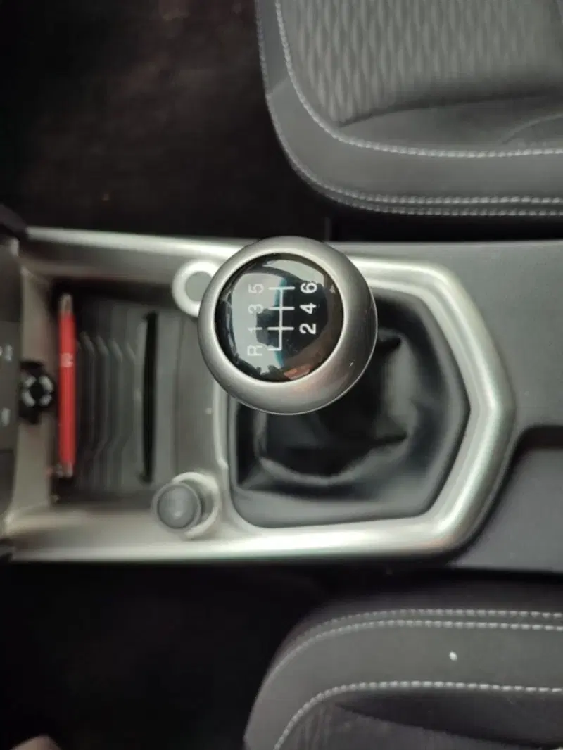 Ssangyong Tivoli usata a Cuneo (15)