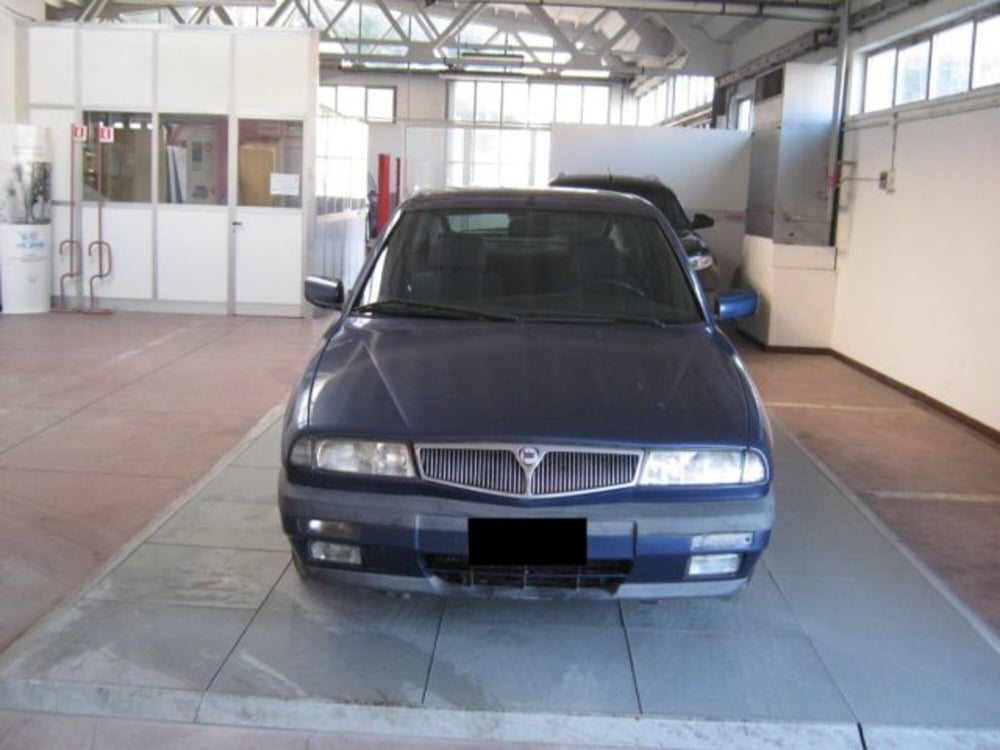 Lancia Delta usata a Ascoli Piceno (2)