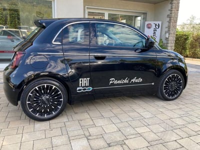 Fiat 500e 42 kWh La Prima del 2021 usata a Cortona