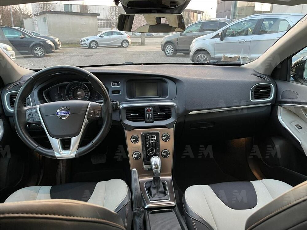 Volvo V40 Cross Country usata a Treviso (9)