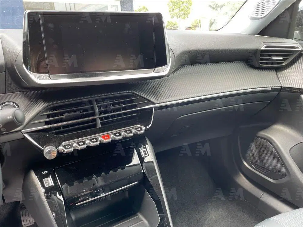 Peugeot 2008 nuova a Treviso (10)