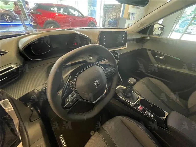 Peugeot 2008 nuova a Treviso (8)