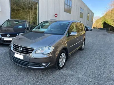 Volkswagen Touran Highline Ecofuel del 2009 usata a Villorba
