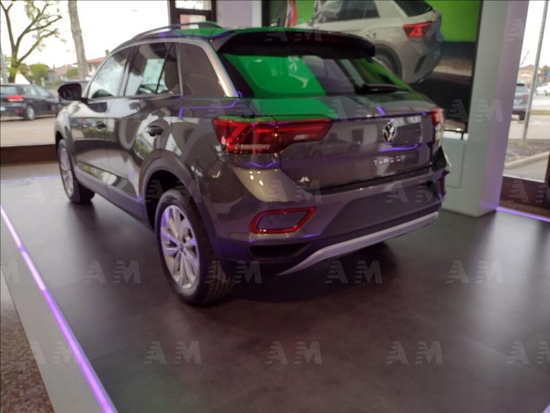 Volkswagen T-Roc nuova a Treviso (2)