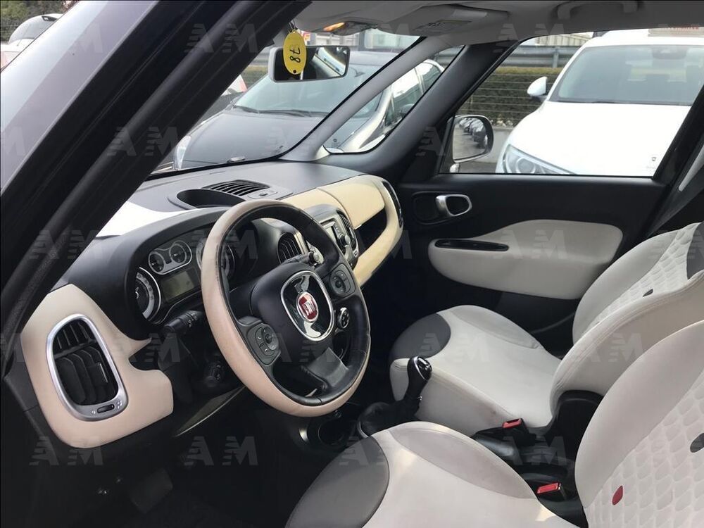 Fiat 500L usata a Treviso (13)