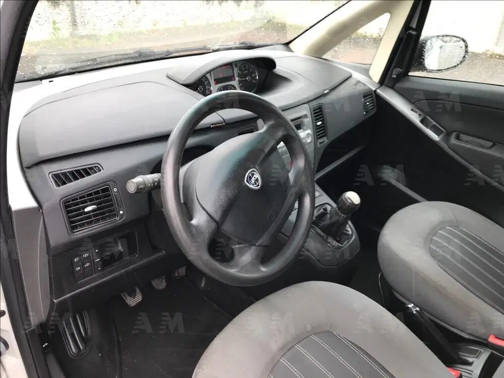 Lancia Musa usata a Treviso (9)