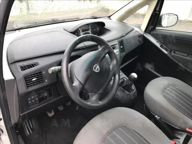Lancia Musa usata a Treviso (9)