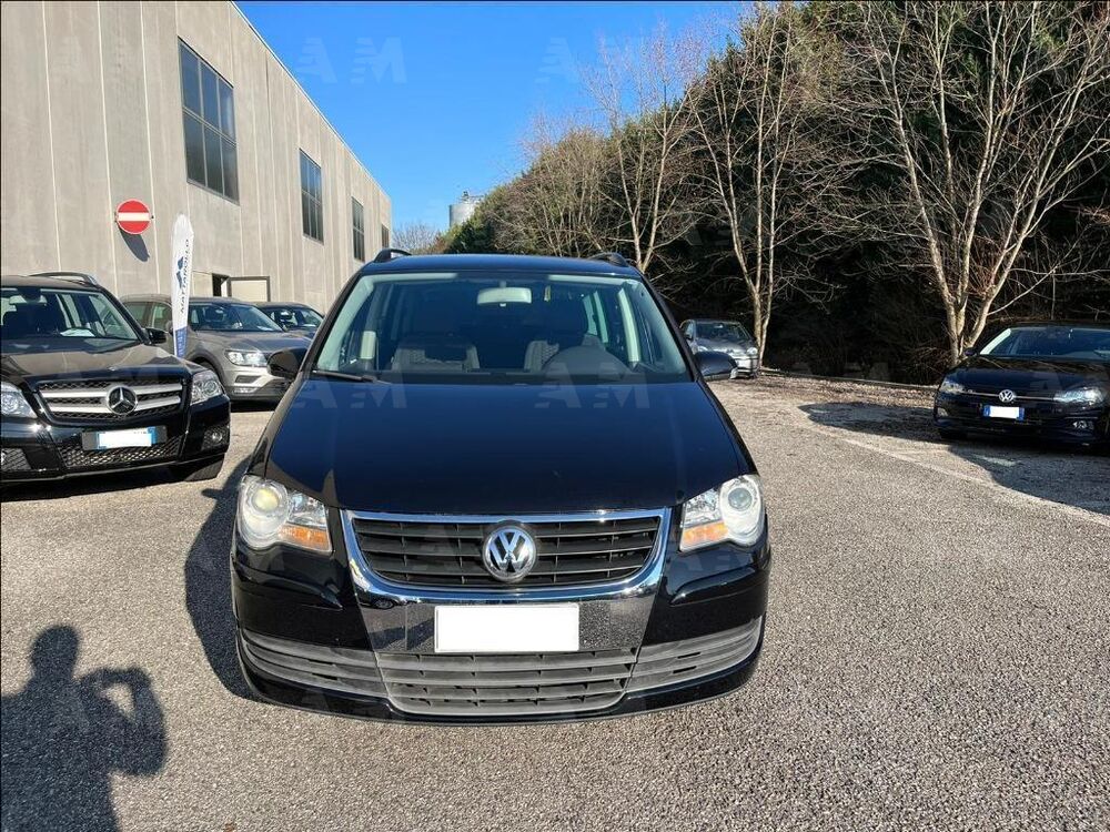 Volkswagen Touran usata a Treviso