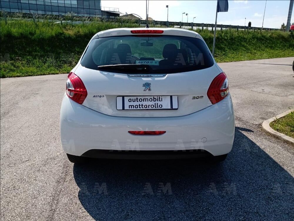 Peugeot 208 usata a Treviso (8)