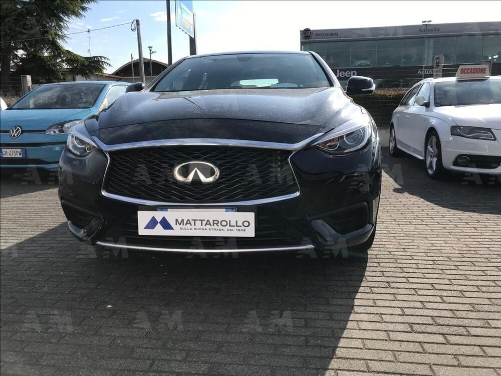 Infiniti Q30 usata a Treviso (2)