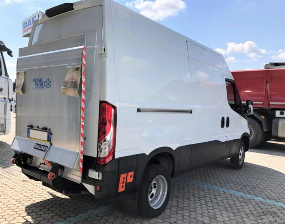 Iveco Daily Furgone usata a Bergamo (4)