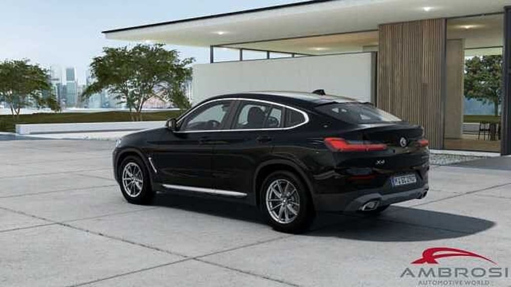 BMW X4 nuova a Viterbo (2)