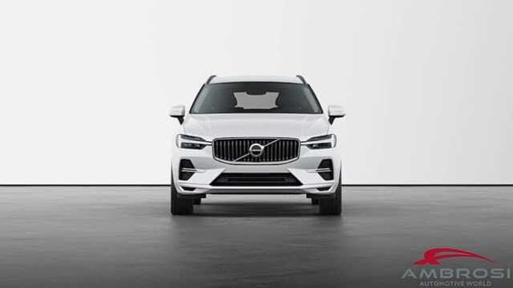 Volvo XC60 nuova a Viterbo (4)