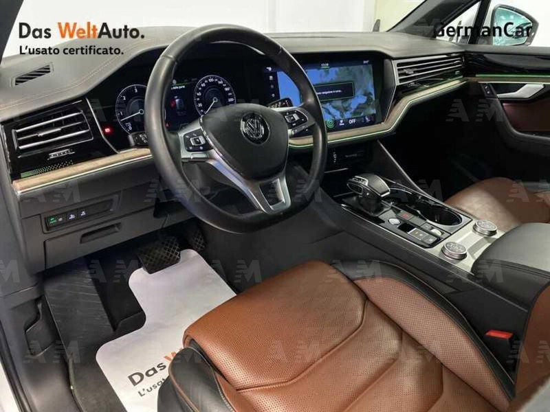 Volkswagen Touareg usata a Sassari (7)