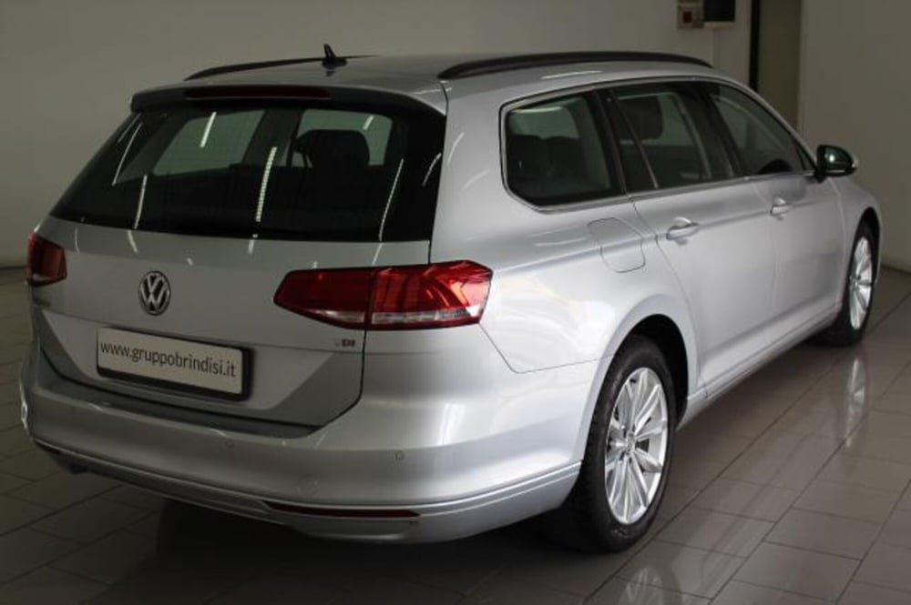 Volkswagen Passat Variant usata a Potenza (4)