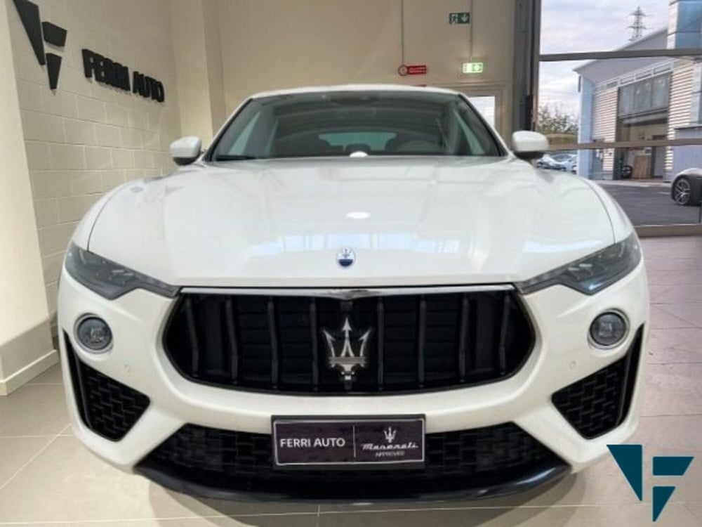 Maserati Levante usata a Udine (2)