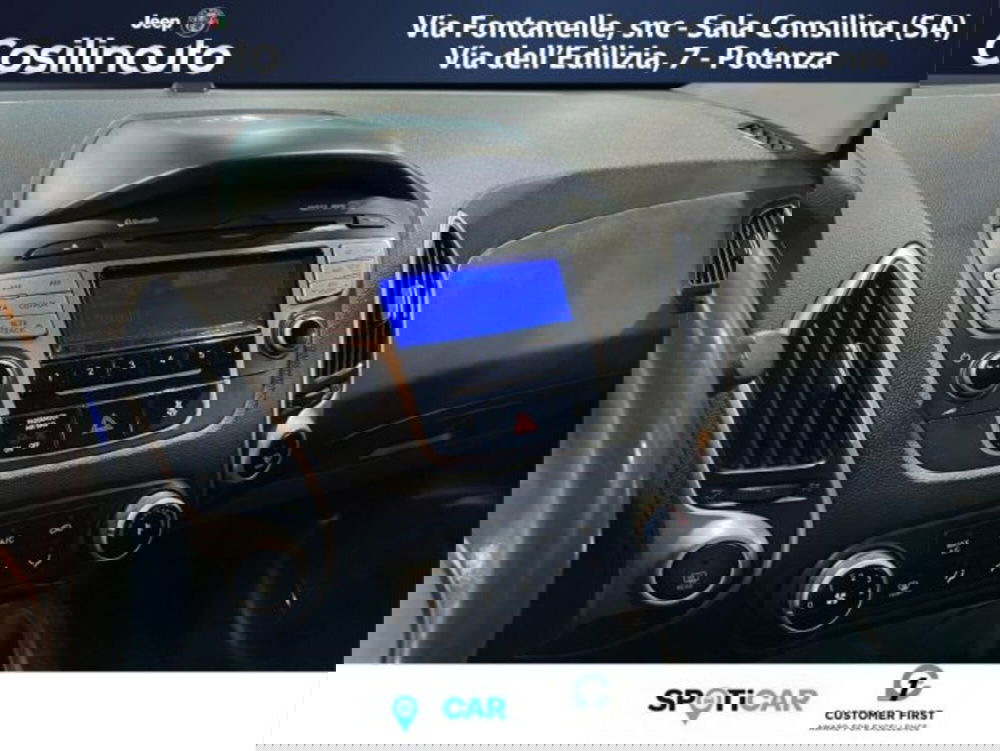 Hyundai ix35 usata a Salerno (15)