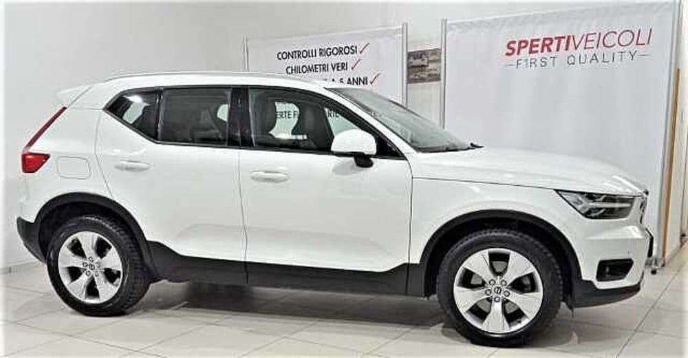 Volvo XC40 usata a Lecce (2)