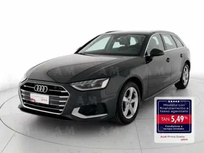 Audi A4 Avant 40 g-tron S tronic Business Advanced del 2021 usata a Padova