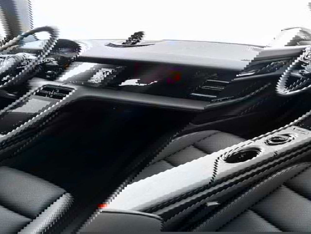 Porsche Taycan Cross Turismo usata a Vicenza (4)
