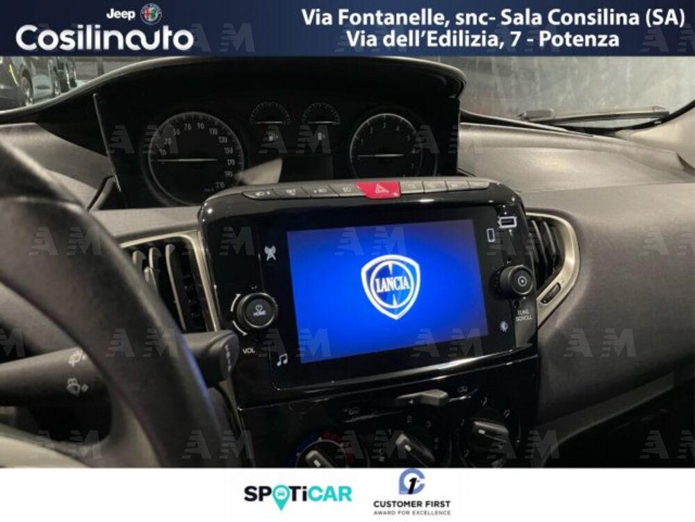 Lancia Ypsilon usata a Salerno (13)