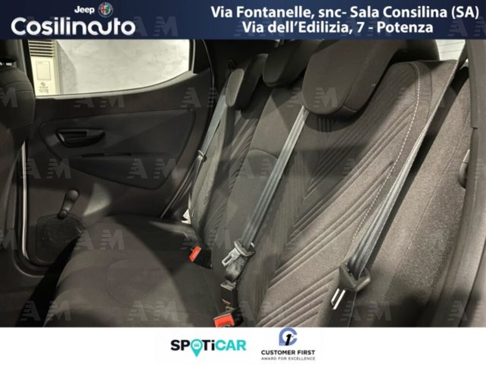 Lancia Ypsilon usata a Salerno (8)