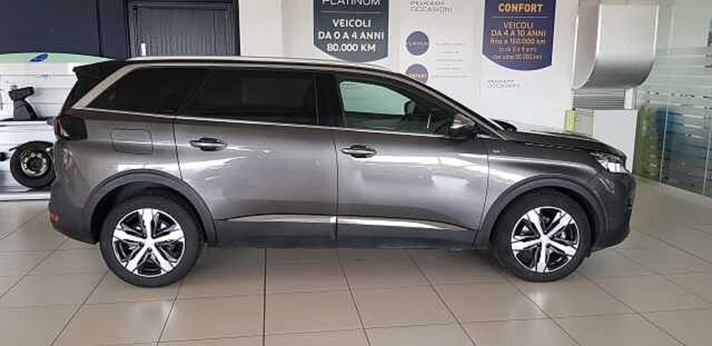 Peugeot 5008 usata a Pordenone (8)