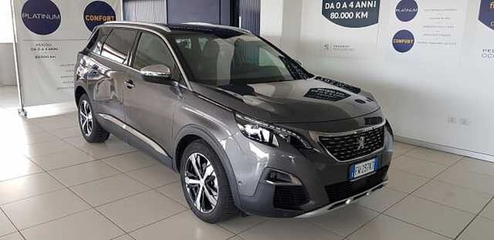 Peugeot 5008 usata a Pordenone