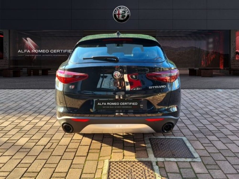 Alfa Romeo Stelvio usata a Monza e Brianza (5)