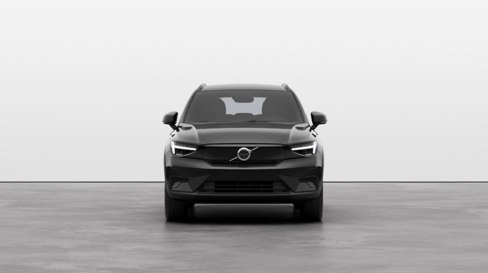 Volvo XC40 nuova a Como (5)