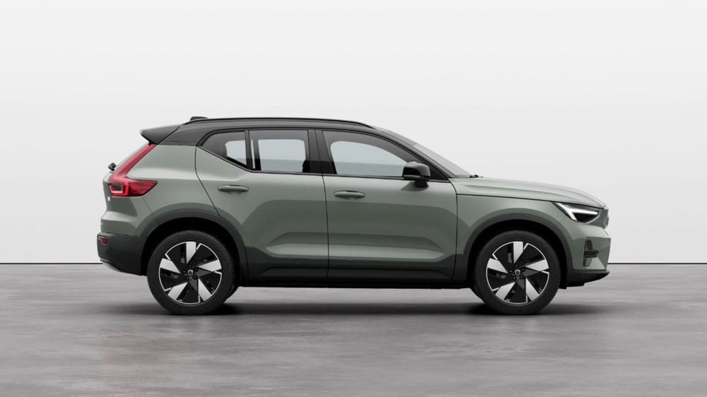 Volvo XC40 nuova a Como (2)