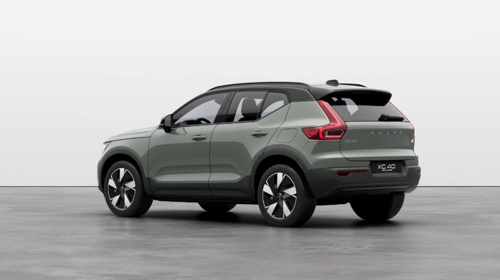 Volvo XC40 nuova a Como (3)