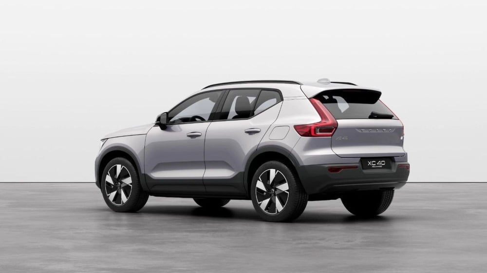 Volvo XC40 nuova a Como (3)